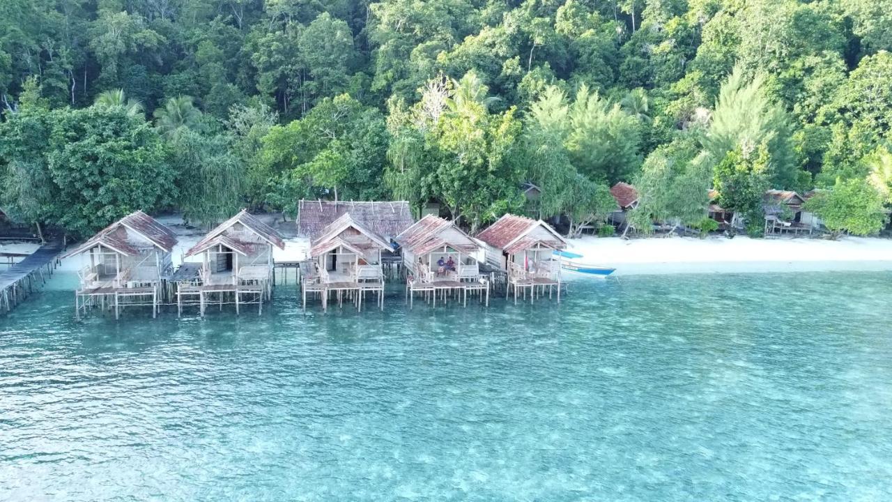 Firdas Bungalows Waisai Eksteriør billede