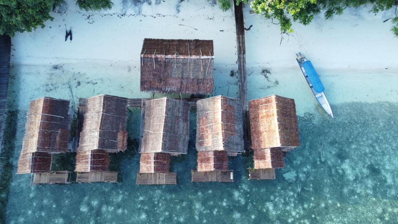 Firdas Bungalows Waisai Eksteriør billede